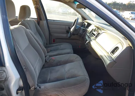 2004 Ford Crown Victoria Police z USA, uszkodzony, nr VIN 2FAFP71W64X116060